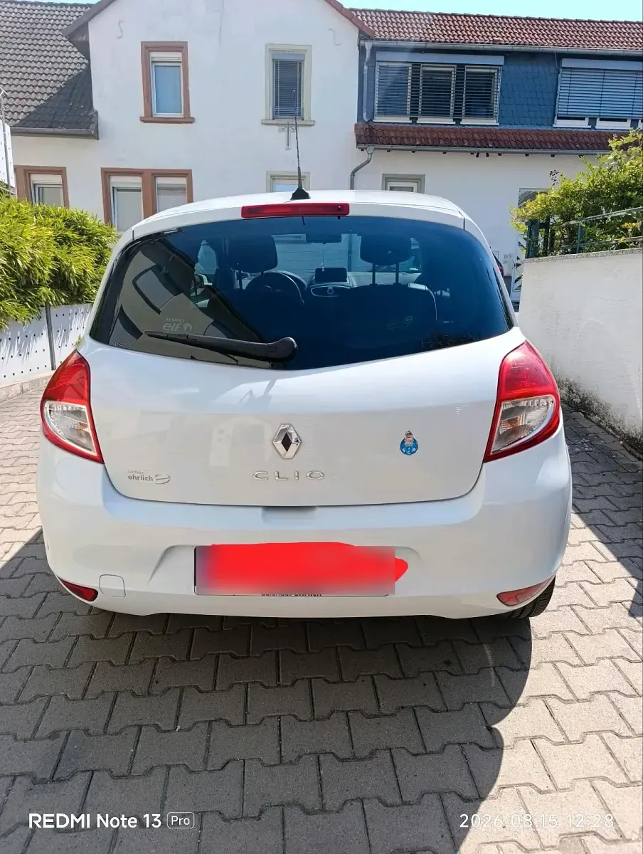 Gebraucht Renault Clio III 75 PS (55 kW) 2009 Weiß Kleinwagen