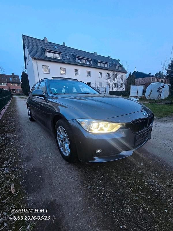 Gebraucht BMW 318 143 PS (105 kW) 2014 Andere farben Kombi