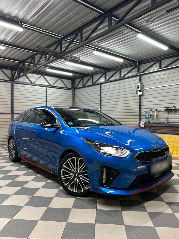 Blau Gebraucht 2019 Kia ProCeed Comfort Limousine | 18.999 € (Fairer Preis) - Bild 1/4