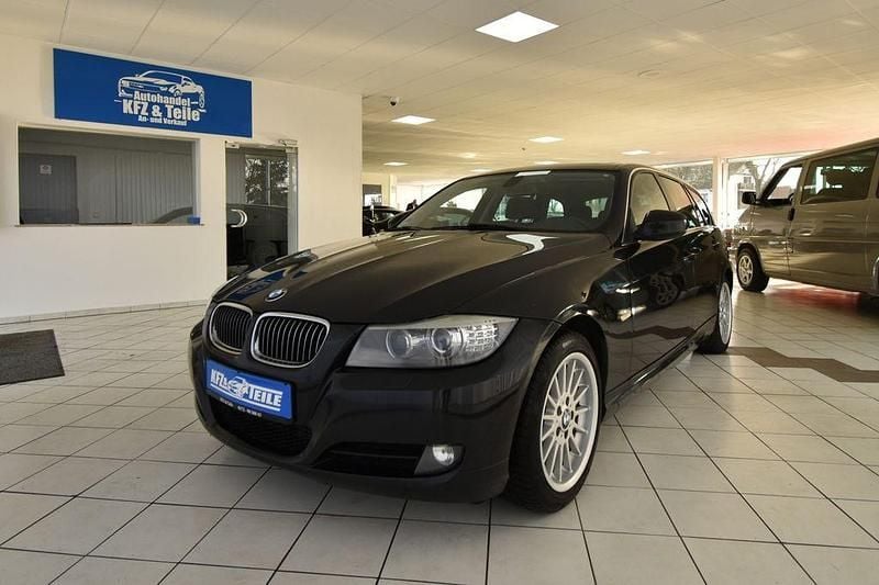 Schwarz Gebraucht 2011 BMW 325 Comfort Edition Kombi | 5.480 € (Guter Preis) - Bild 1/4