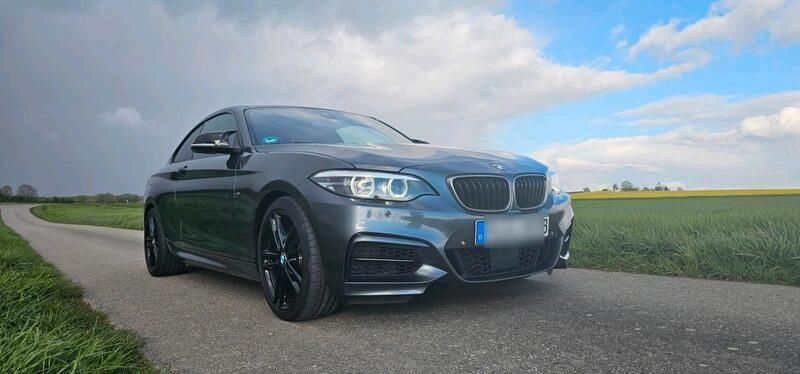 Grau Gebraucht 2020 BMW M240 M Sport Coupé | 39.999 € (Fairer Preis) - Bild 1/4