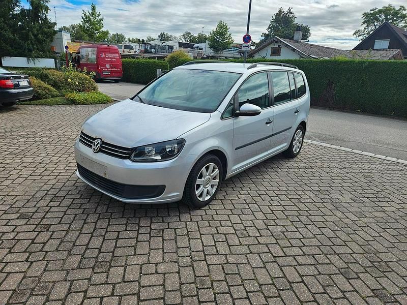 Silber Gebraucht 2011 VW Touran Trendline Van / Kleinbus | 3.400 € (Superpreis) - Bild 1/4