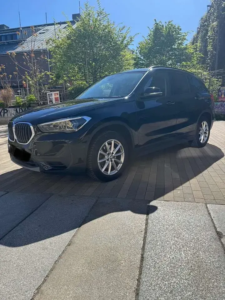 Gebraucht BMW X1 Advantage 140 PS (102 kW) 2019 Schwarz SUV
