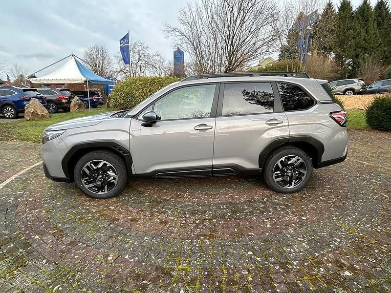 Neu Subaru Forester Active 136 PS (100 kW) 2026 Grau SUV
