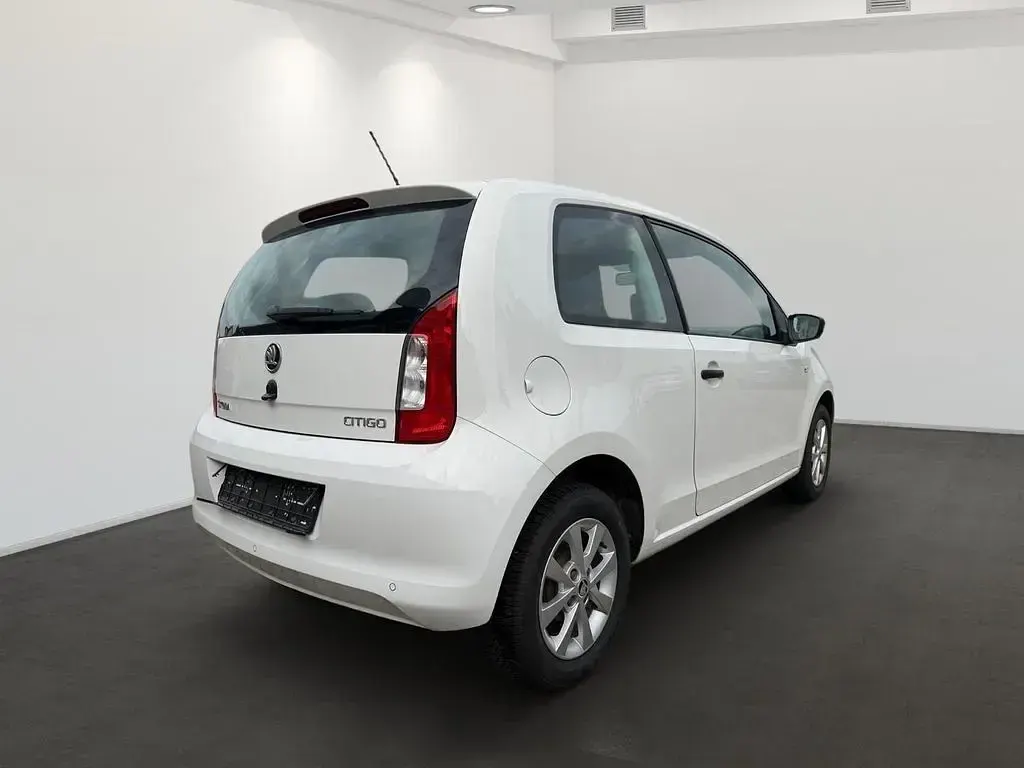 Gebraucht Skoda Citigo Active 60 PS (44 kW) 2018 Weiß Kleinwagen