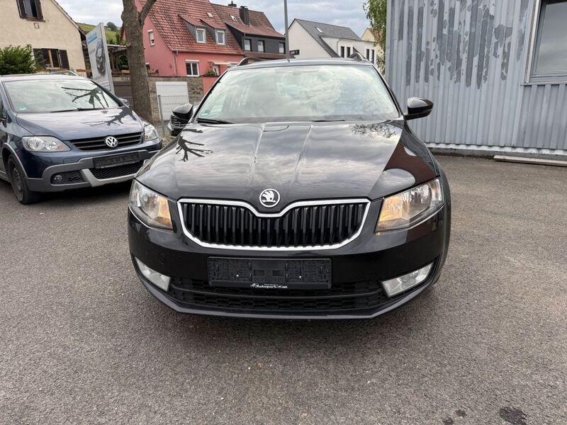 Schwarz Gebraucht 2014 Skoda Octavia Elegance Kombi | 5.490 € (Fairer Preis) - Bild 1/4