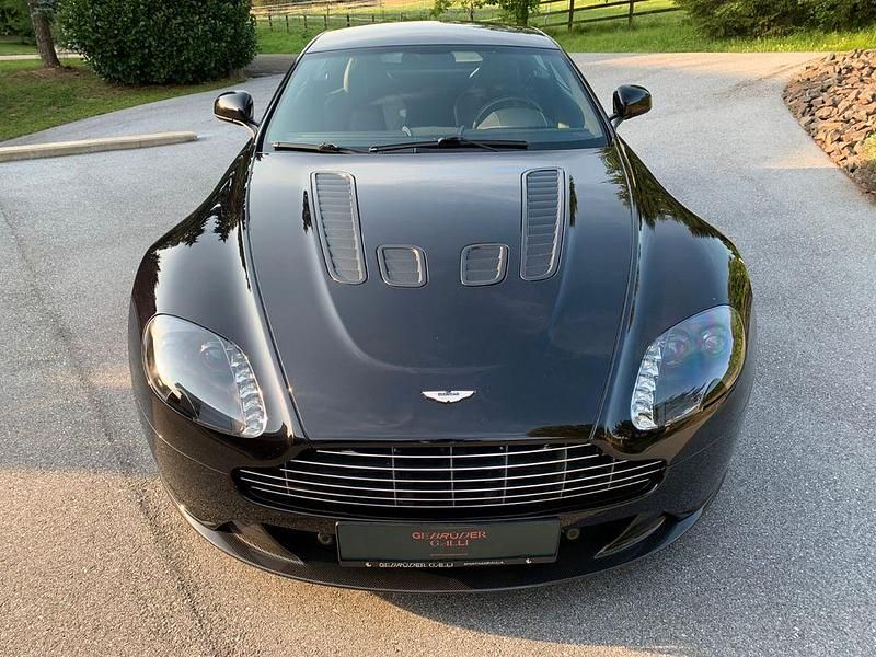 Gebraucht Aston Martin V12 Vantage 517 PS (380 kW) 2011 Schwarz