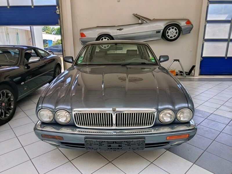 Gebraucht Jaguar XJ 241 PS (177 kW) 1996 Grau Limousine