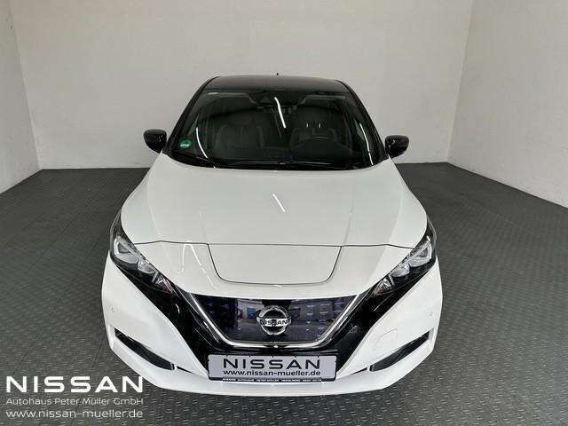 Gebraucht Nissan Leaf Tekna 110 kW (150 PS) 2021 Weiß Kleinwagen