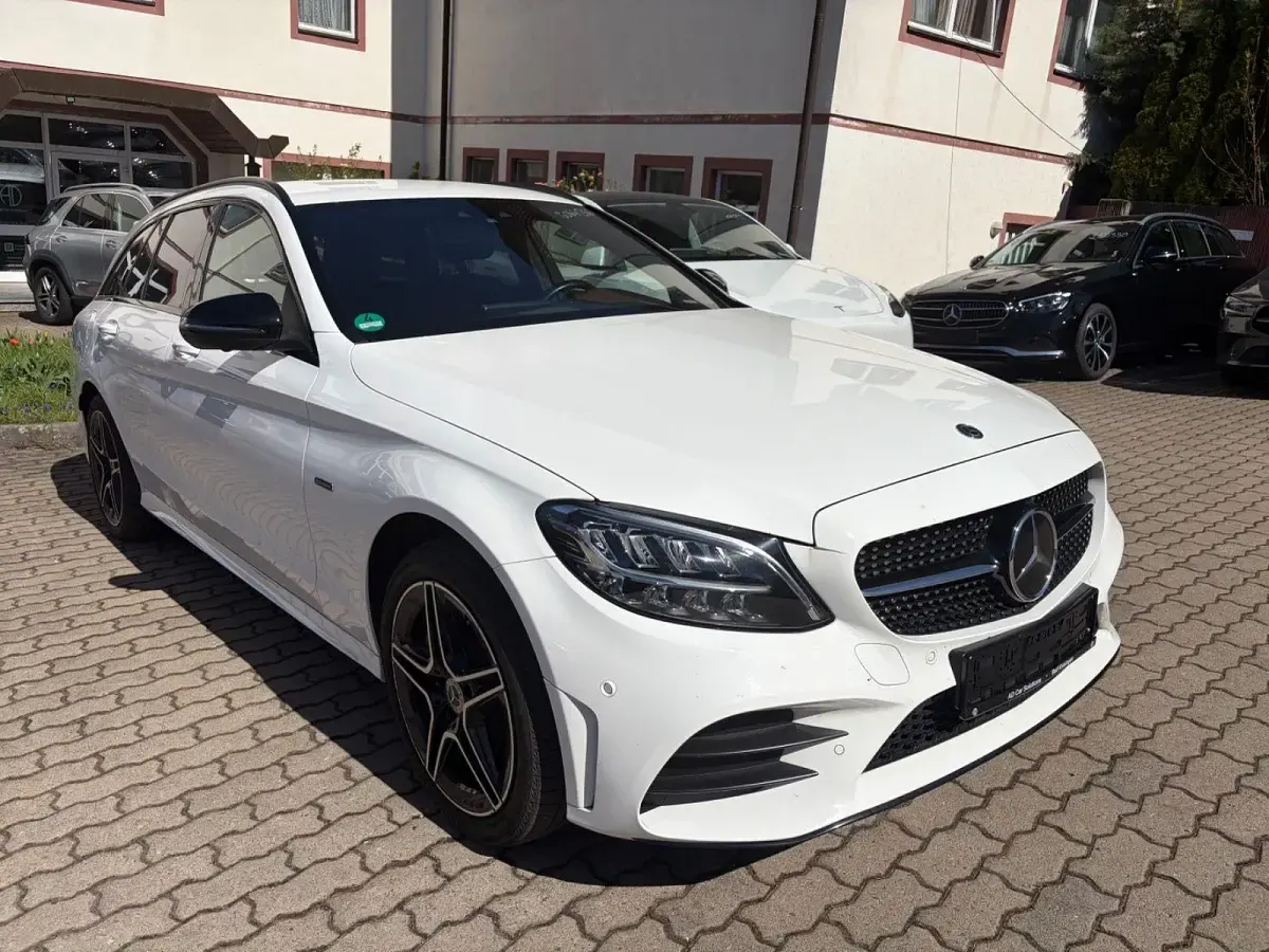 Gebraucht Mercedes C300 AMG line 320 PS (235 kW) 2021 Weiß Kombi