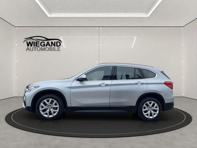 Gebraucht BMW X1 Advantage 136 PS (100 kW) 2016 Silber SUV