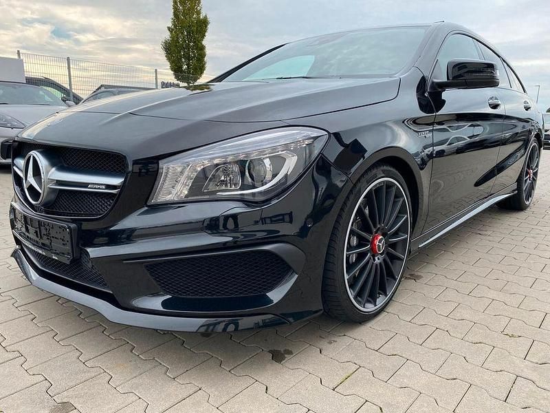 Schwarz Gebraucht 2016 Mercedes CLA45 AMG AMG Limousine | 28.900 € (Guter Preis) - Bild 1/4