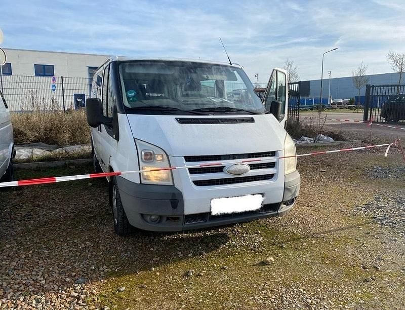 Weiß Gebraucht 2010 Ford Transit Trend Van / Kleinbus | 2.500 € (Superpreis) - Bild 1/4