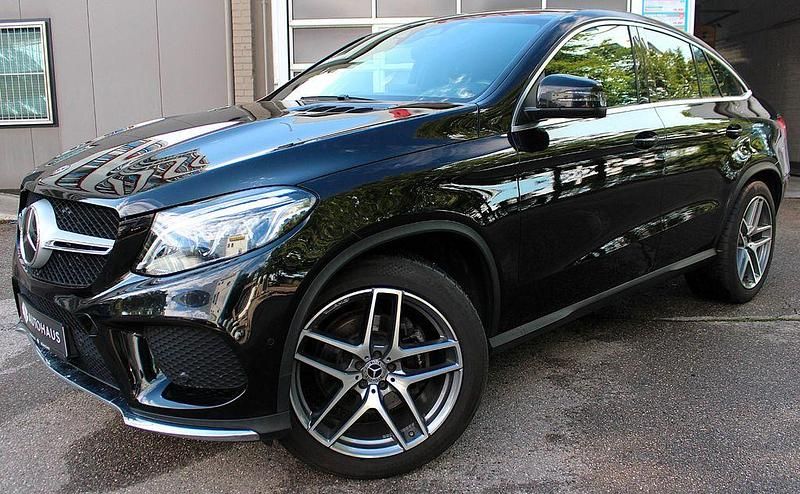 Schwarz Gebraucht 2020 Mercedes GLE350 AMG line Coupé | 49.900 € (Superpreis) - Bild 1/4