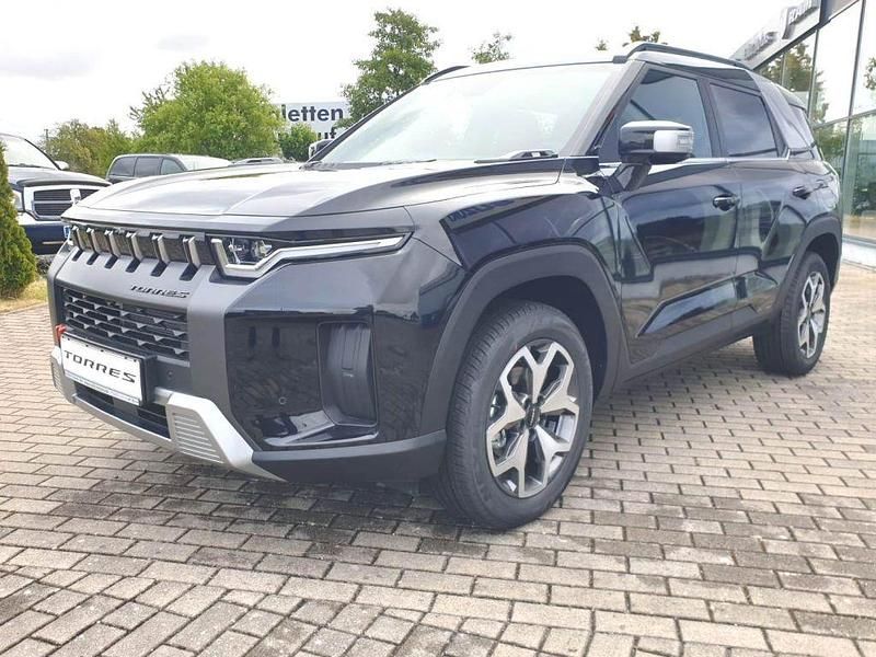 Space black metallic Neu 2025 Ssangyong (KGM) Torres SUV | 29.990 € (Fairer Preis) - Bild 1/4