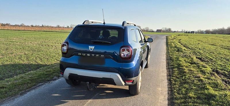 Gebraucht Dacia Duster Comfort 114 PS (83 kW) 2018 Blau SUV