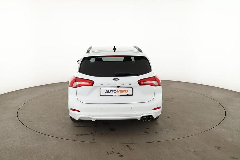 Gebraucht Ford Focus ST-Line 182 PS (133 kW) 2019 Weiß Kombi