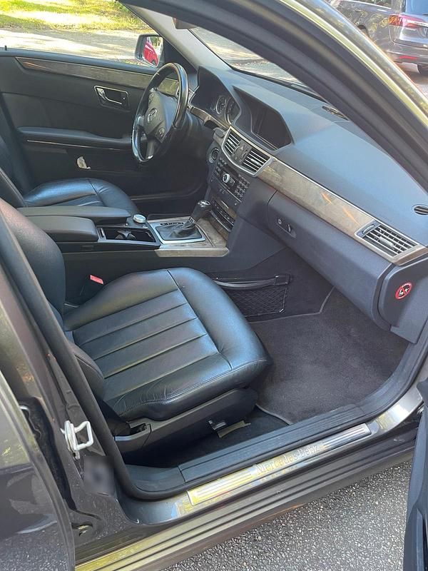 Gebraucht Mercedes E220 2009 Andere farben Limousine