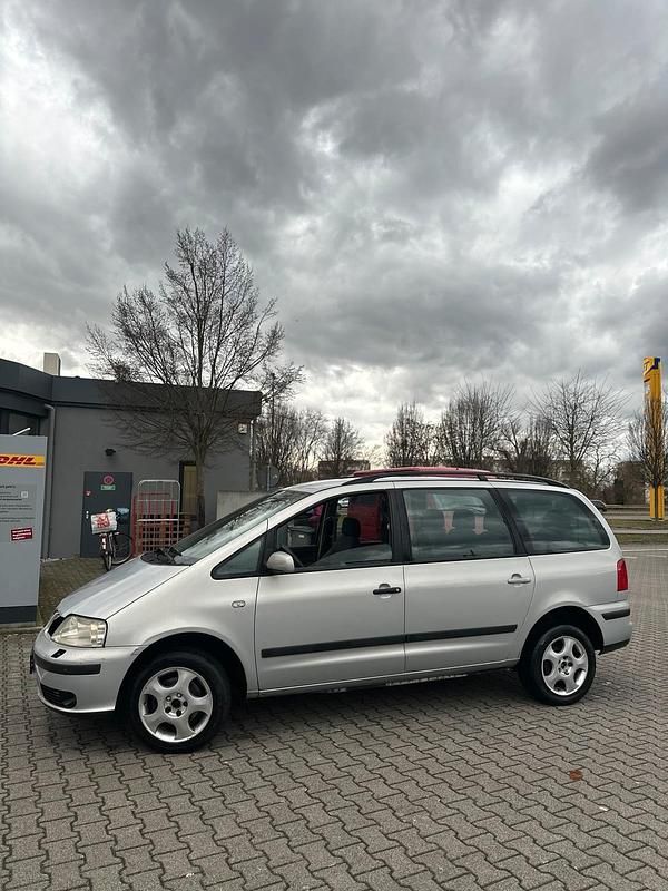 Gebraucht Seat Alhambra 131 PS (96 kW) 2002 Silber Van / Kleinbus