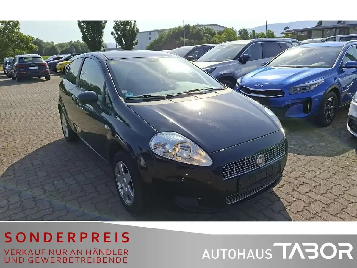 Gebraucht Fiat Grande Punto Dynamic 77 PS (56 kW) 2008 Crossover schwarz Kleinwagen