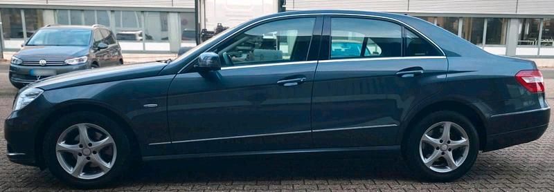 Gebraucht Mercedes E220 170 PS (125 kW) 2010 Limousine