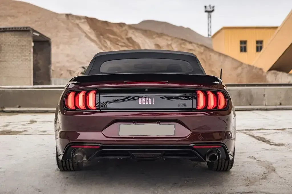 Gebraucht Ford Mustang Premium 317 PS (233 kW) 2018 Rot Cabrio
