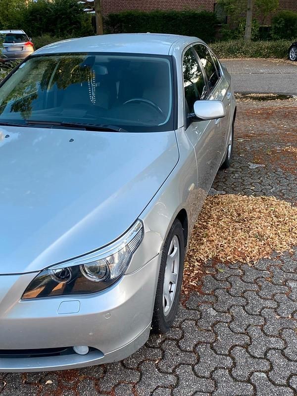 Gebraucht BMW 525 179 PS (131 kW) 2004 Silber Limousine