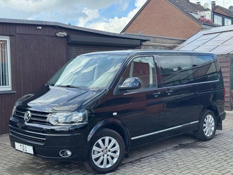 Schwarz Gebraucht 2012 VW T5 Highline Van | 17.950 € (Superpreis) - Bild 1/4