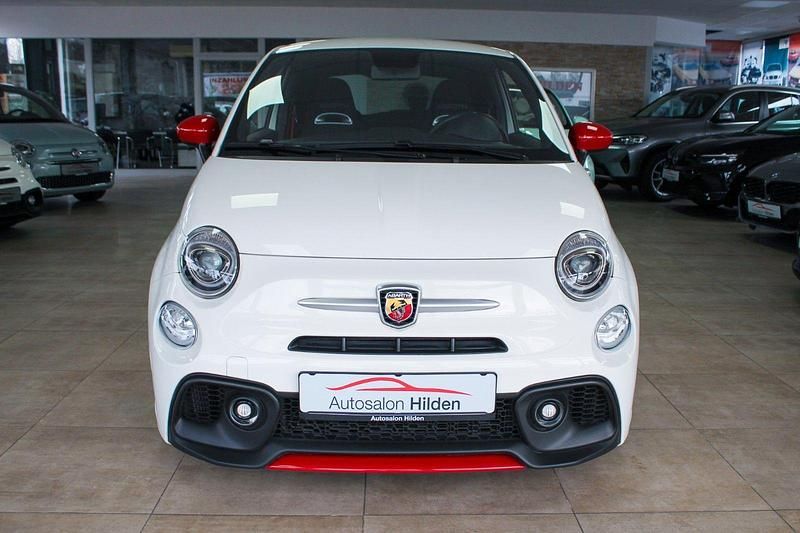 Second-hand Abarth 595 165 CP (121 kW) 2023 Alb Hatchback