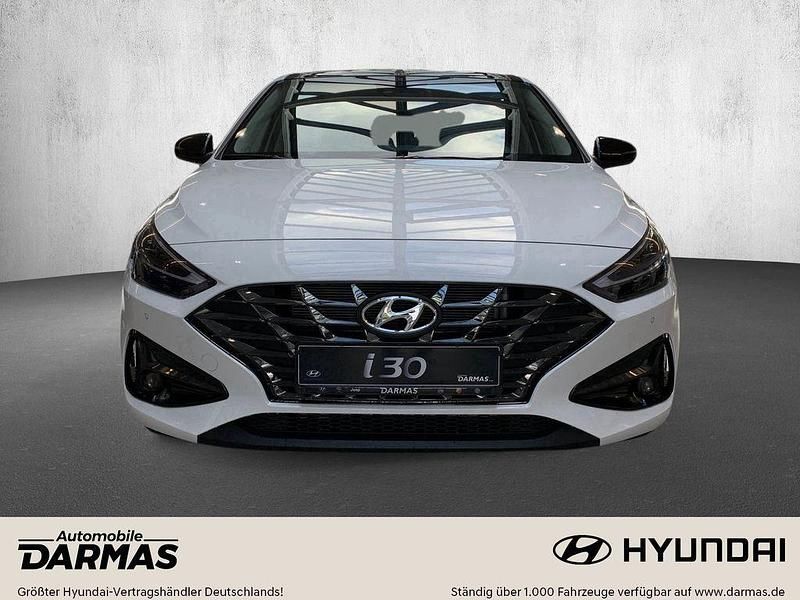 Gebraucht Hyundai i30 Edition 30+ 120 PS (88 kW) 2021 Weiß Limousine