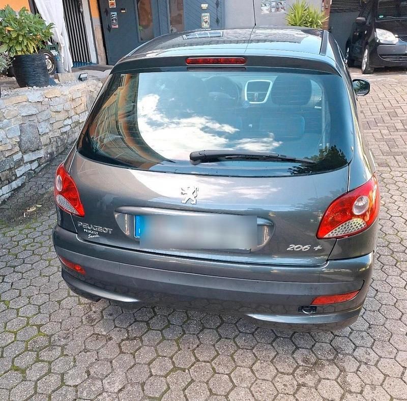Gebraucht Peugeot 206+ 75 PS (55 kW) 2013 Grau Kleinwagen
