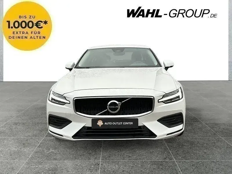 Gebraucht Volvo S60 197 PS (144 kW) 2024 Weiß Limousine