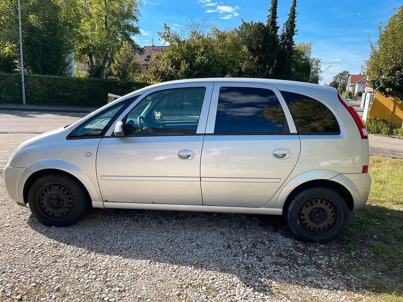Gebraucht Opel Meriva 101 PS (74 kW) 2005 Silber Van / Kleinbus