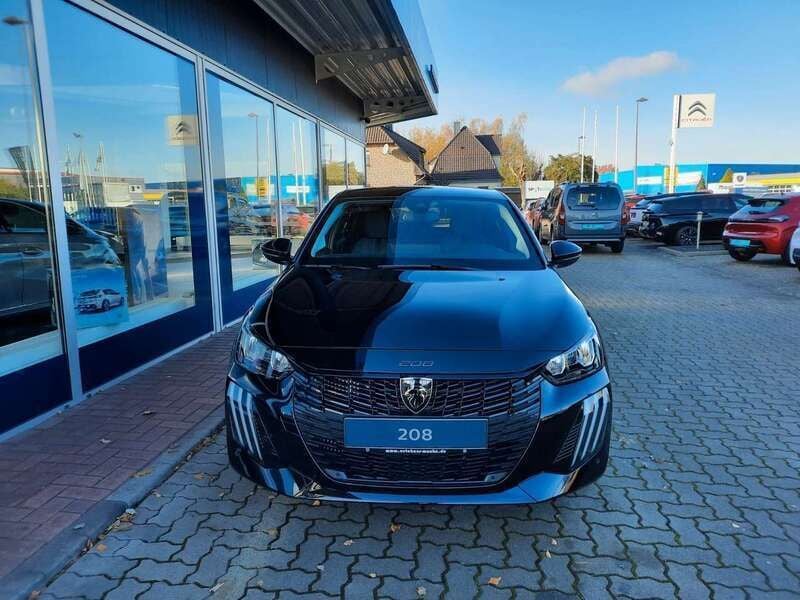 Perla nera schwarz Neu 2024 Peugeot 208 Allure Kleinwagen | 18.950 € (Superpreis) - Bild 1/4