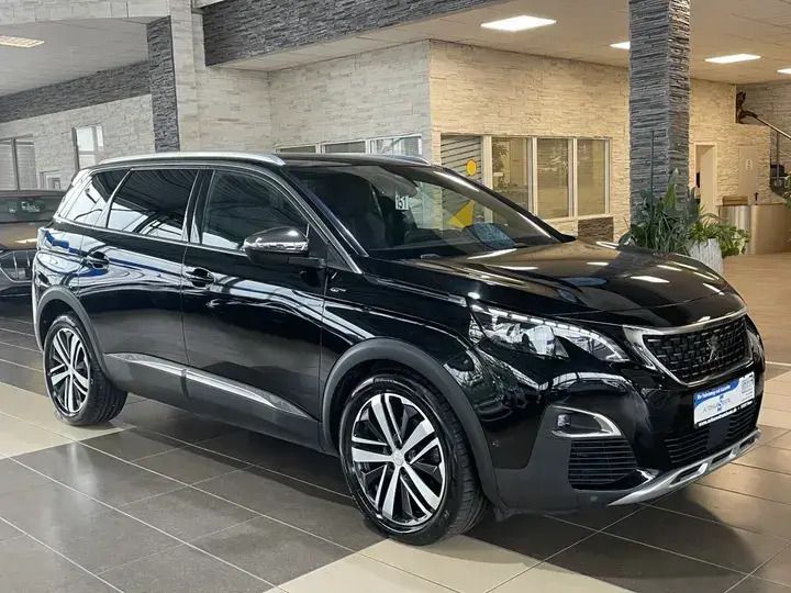 Schwarz Gebraucht 2019 Peugeot 5008 GT Van / Kleinbus | 22.500 € (Guter Preis) - Bild 1/4