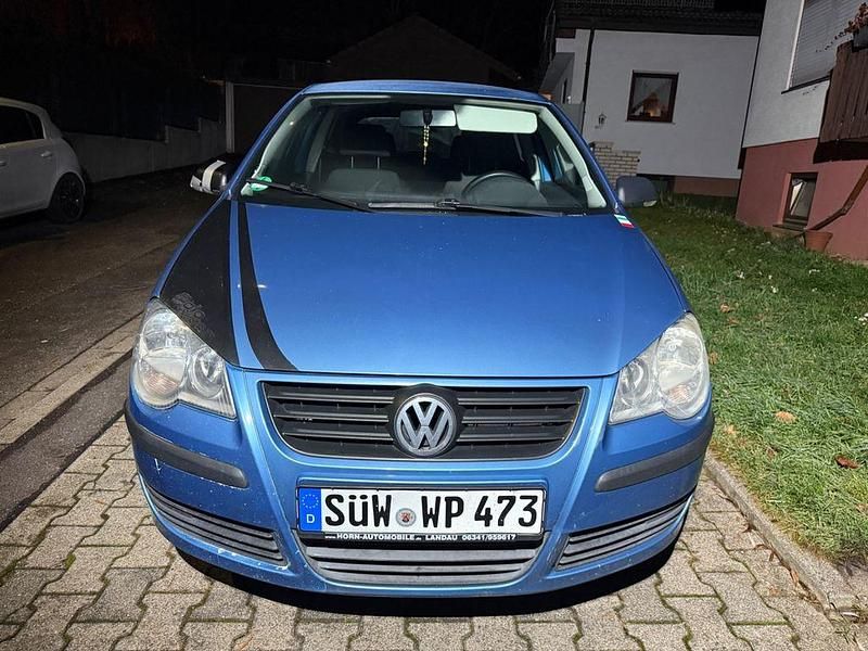 Blau Gebraucht 2005 VW Polo Basis Limousine | 700 € (Superpreis) - Bild 1/4