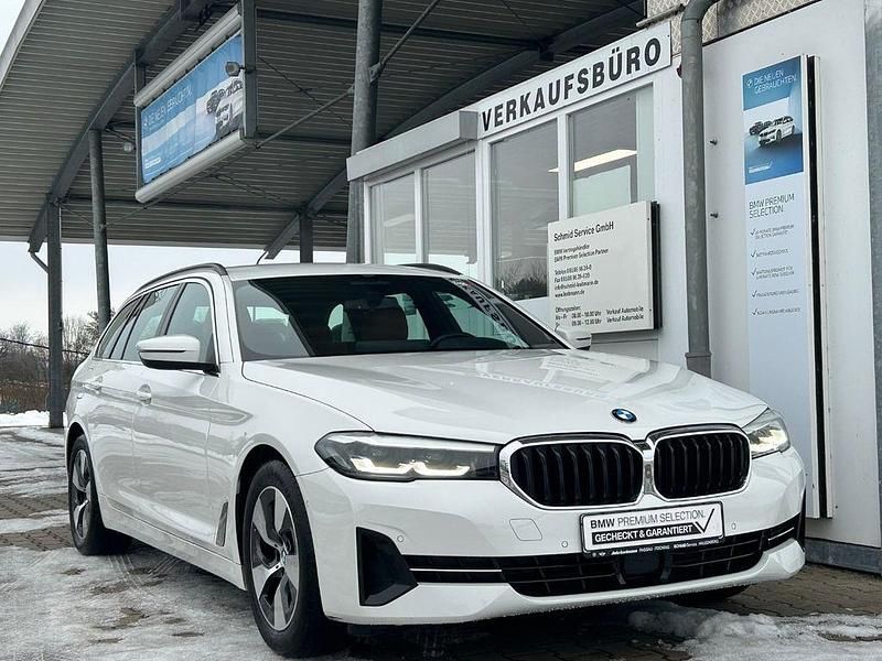Gebraucht BMW 520 190 PS (139 kW) 2022 Weiß Kombi