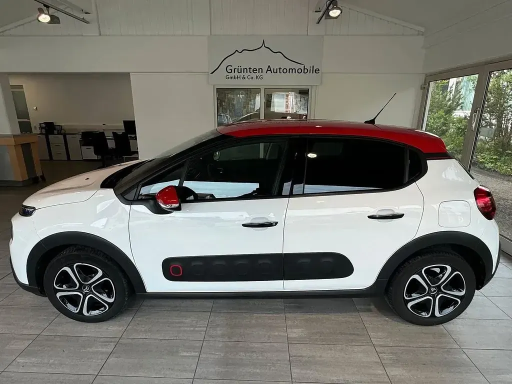 Gebraucht Citroën C3 Shine 110 PS (80 kW) 2019 Weiß Kleinwagen