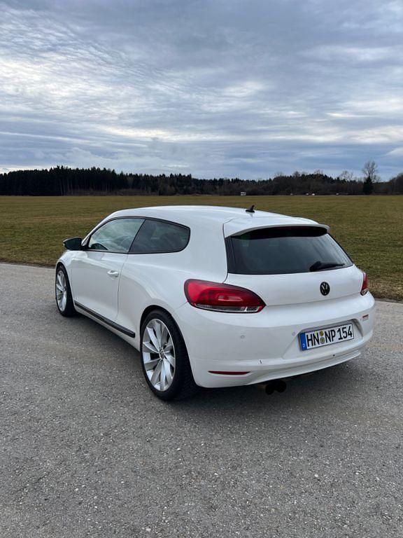 Gebraucht VW Scirocco 160 PS (117 kW) 2009 Weiß Coupé