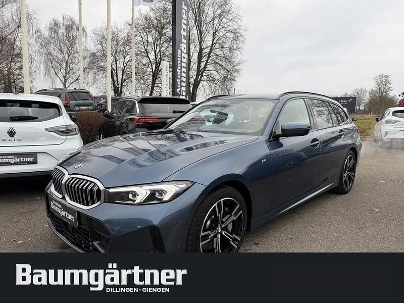 Blau Gebraucht 2024 BMW 330 M Sport Kombi | 37.940 € (Superpreis) - Bild 1/4