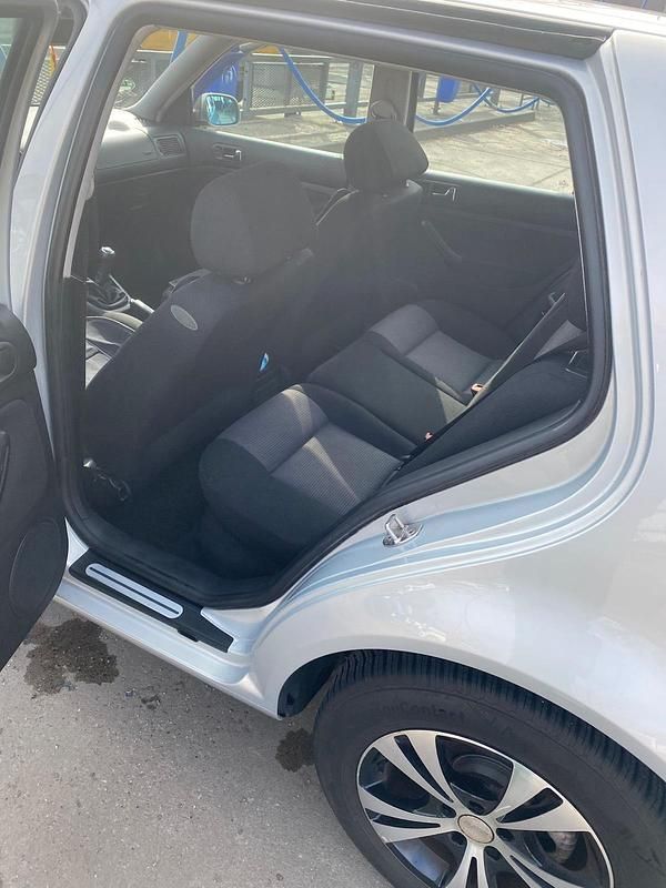 Gebraucht VW Golf IV 102 PS (75 kW) 2004 Silber Limousine