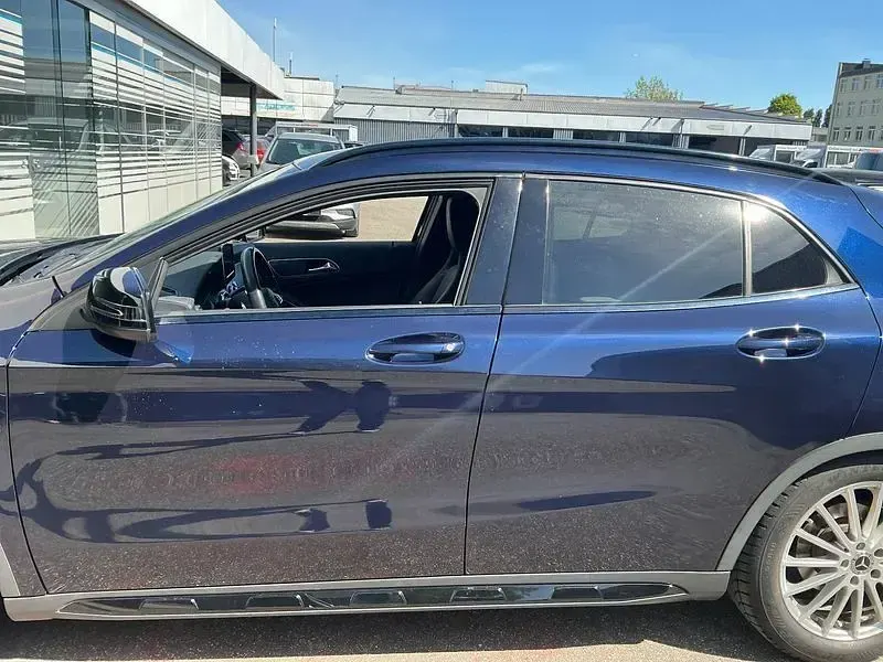 Brugt Mercedes GLA250 211 HK (155 kW) 2018 Blå SUV