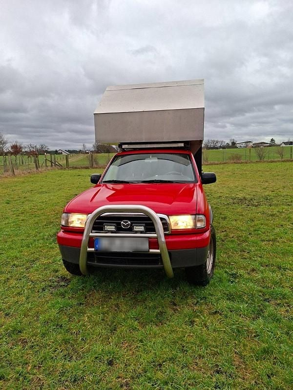 Gebraucht Mazda B Series 109 PS (80 kW) 2001 Rot Pickup