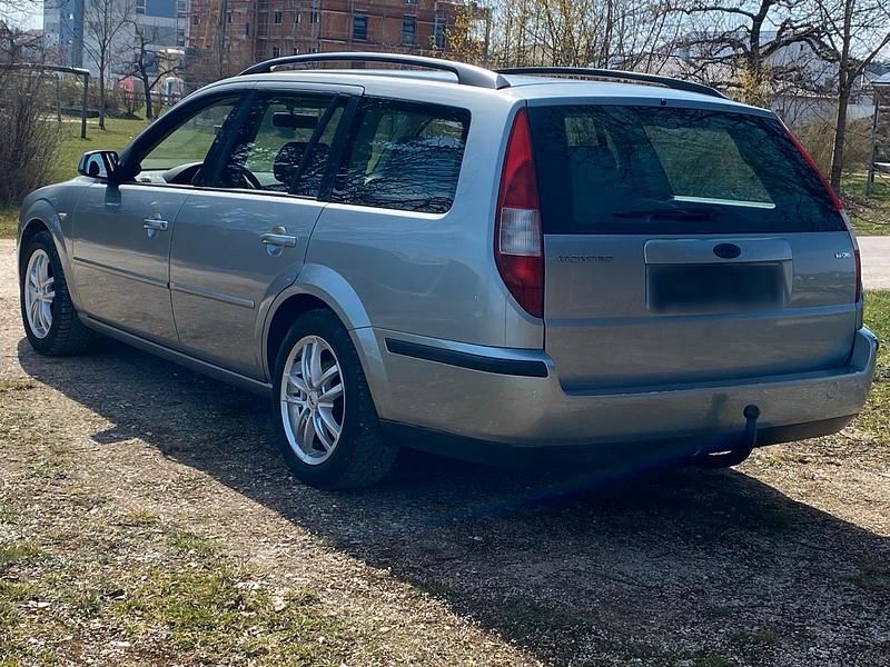 Gebraucht Ford Mondeo 131 PS (96 kW) 2004 Grau Kombi