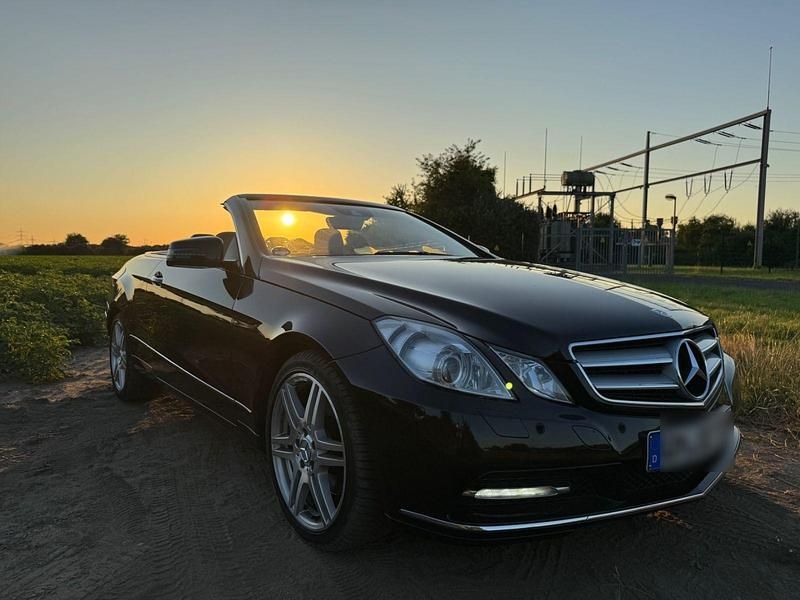 Schwarz Gebraucht 2013 Mercedes E350 Cabrio | 22.990 € (Fairer Preis) - Bild 1/4