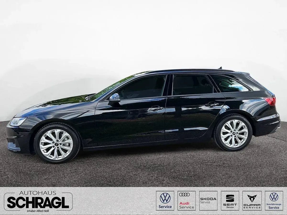 Gebraucht Audi A4 Performance 204 PS (150 kW) 2023 Mythosschwarz metallic Kombi