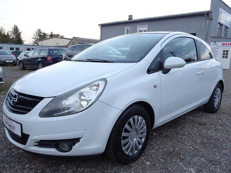 Weiß Gebraucht 2009 Opel Corsa Color Edition Kleinwagen | 790 € (Superpreis) - Bild 1/4