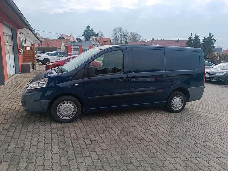 Gebraucht Citroën Jumpy 162 PS (119 kW) 2013 Blau Van / Kleinbus