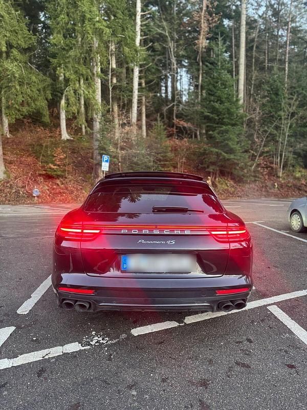 Gebraucht Porsche Panamera Sport Turismo 441 PS (324 kW) 2019 Schwarz Kombi