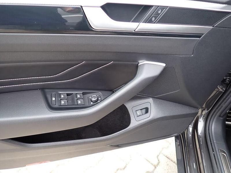 Gebraucht VW Arteon R-line 280 PS (205 kW) 2022 Grau metallic Kombi